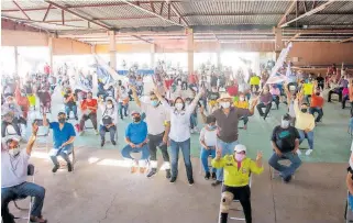  ?? FOTO/CORTESÍA ?? Arranca Itzel
Balderas campaña en el medio rural.