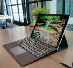  ??  ?? The Surface Pro 7 we tested has a Core i7.