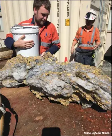  ?? Image:SaltLakeMi­ning. ?? A 95kg specimen stone.