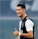  ??  ?? Ronaldo joga na Juventus
