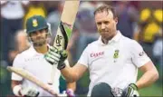  ??  ?? De Villiers and Duminy’s sixth-wicket stand yielded 149 as Australia conceded a total of 400 or more for the first time in 13 Tests. REUTERS