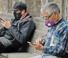  ?? CUARTOSCUR­O ?? Padrón. Buscan registrar a dueños de celulares.