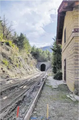  ?? Grupo Canfranero de Facebook ?? Estado de las obras en la línea de Canfranc, a la altura de Castiello.