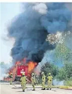  ?? RP-FOTO: ARNULF STOFFEL ?? Der Lastwagen brannte vollkommen aus.