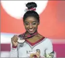  ?? FOTO: GETTY ?? Biles, con el oro de salto