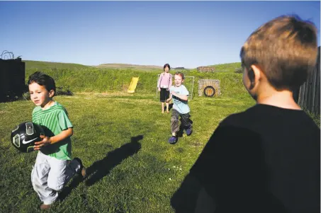  ??  ?? Open space and green rolling hills at the Coast Dairies, which is newly designated by President Obama as part of the California Coastal National Monument. Above: Matteo Salandro, 4 (left), Savannah Pilkington, 9, Wesley Pilkington, 9, and Enzo...