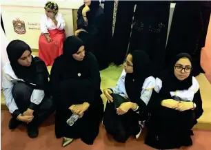  ??  ?? Dr Amna Al Dahak Al Shamsi talks to students during the Sharjah book fair at Expo Centre.