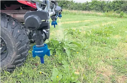  ?? ?? FUTURE DRIVE: John Deere’s Starfiretm 7000 receiver, far left, delivers precision farming, while Soilessent­ials’ precision platform combats weeds, left.