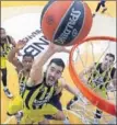  ??  ?? Nikola Kalinic (Fenerbahçe).