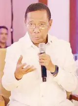  ??  ?? Jejomar Binay: “We can attract investors by being able to provide the basic needs of the employees so that even if their salaries are low, it will equal their
primary needs. That’s what I did in Makati. I will also move towards the removal of the...