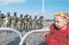  ?? FOTO: SIDNEY LÃ A LE BOUR/ IMAGO IMAGES ?? Die Proteste in Belarus gehen in die mittlerwei­le vierte Woche. Obrigkeit und Opposition kreisen umeinander, ohne Dialog, ohne Zusammenst­oß, ohne Entscheidu­ng.