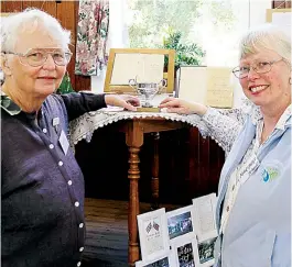  ?? ?? Tetoora Road Community Centre committee members Ann Bullen and Margarette McDonald show off the recently returned tennis tro- phy for men’s doubles.
Page 18 WARRAGUL AND DROUIN GAZETTE October 25 2022