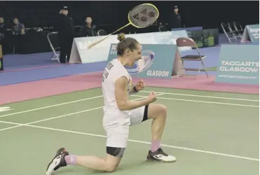  ?? PICTURE: LORRAINE HILL ?? Kirsty Gilmour flings her racket into the air as she celebrates her win over Natalia Koch Rohde.