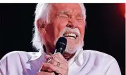  ?? FOTO: DPA ?? Kenny Rogers bei einem Auftritt 2012.