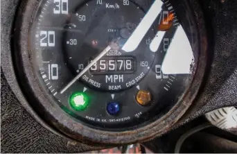  ?? ?? Oil pressure warning light was the final piece of this Series III’S extensive puzzle of problems