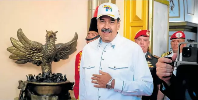  ?? // EFE ?? Nicolás Maduro el pasado martes, esperando la llegada del presidente de Colombia, Gustavo Petro, en el Palacio de Miraflores, en Caracas