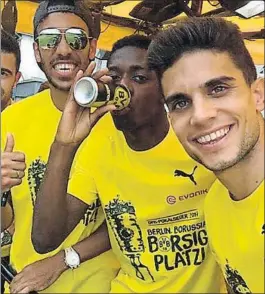  ?? FOTO: INSTAGRAM ?? Dembélé, aquí con Bartra y Aubameyang, dejó huella en el Dortmund