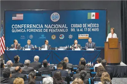  ?? JORGE GONZÁLEZ ?? La diplomátic­a habló durante la Conferenci­a Nacional Química Forense en Ciudad de México.