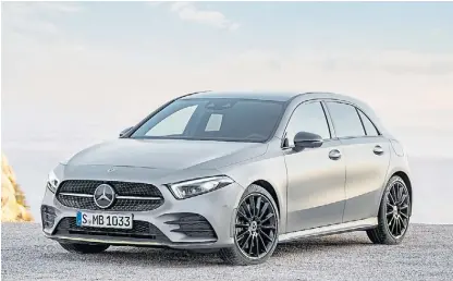  ??  ?? Mercedes-Benz Clase A. Una nueva generación del auto más accesible de la marca de la estrella.