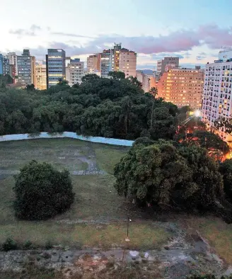  ?? WERTHER SANTANA/ESTADÃO-18/4/2017 ?? Proposta. Doria sugere trocar terreno do futuro parque (foto) por área pública em Pinheiros