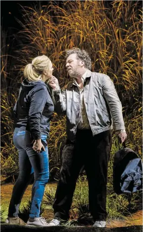  ?? ?? Christian Gerhaher als Wozzeck mit Anja Kampe als Marie.