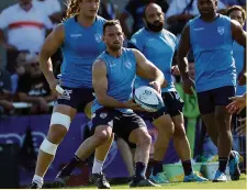  ??  ?? Cruden, Du Plessis, Ouedraogo, Steyn, Picamoles... En attendant Goosen, la liste des stars dont dispose Vern cotter n’est pas exaustive. Le sorcier kiwi est-il en train de trouver la onne formule pour transforme­r le MHR de Mohed Altrad ? Photos MO