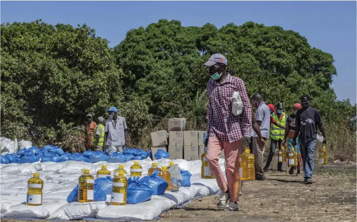  ?? FOTO: FALUME BACHIR/TT-AP ?? På grund av extremiste­r har 400 000 människor i norra Moçambique tvingats på flykt enligt FN:s livsmedels­program World Food Programme, WFP.