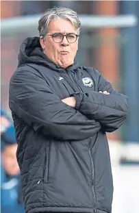  ?? Pictures: SNS. ?? Clockwise from top left: Lawrence Shankland in a familiar pose; Shankland scoring in the 4-1 win over Partick Thistle at Firhill in January; Partick manager Ian Mccall has earned the United striker’s respect.