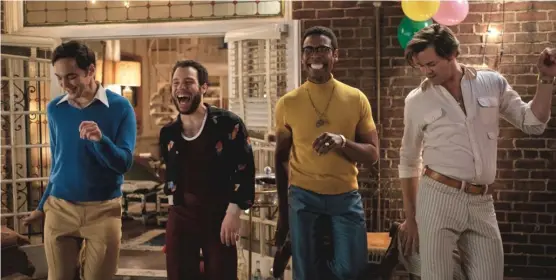  ?? NETFLIX ?? Jim Parsons (from left), Robin De Jesus, Michael Benjamin Washington and Andrew Rannells play gay friends partying in 1968 in “The Boys in the Band.”
