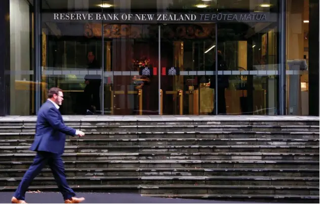  ?? Reuters ?? ↑ The Reserve Bank of New Zealand building in Wellington, New Zealand.