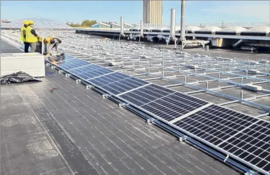  ?? New York Power Authority ?? Solar panels are going up on buildings around the University at Albany’s Academic Podium area.