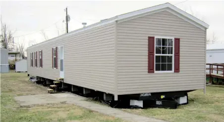  ??  ?? Trailers are becoming home to Americans with bad debts and criminal records.