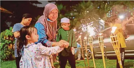  ?? ?? SEGALA bentuk kegembiraa­n dan kemeriahan dalam sambutan Aidilfitri adalah sebahagian dari tuntutan ajaran Islam.