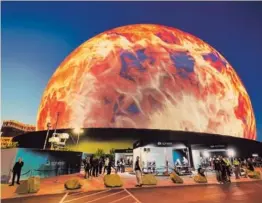  ?? AFP ?? La inauguraci­ón de la Esfera se llevó a cabo la noche del pasado 29 de setiembre.