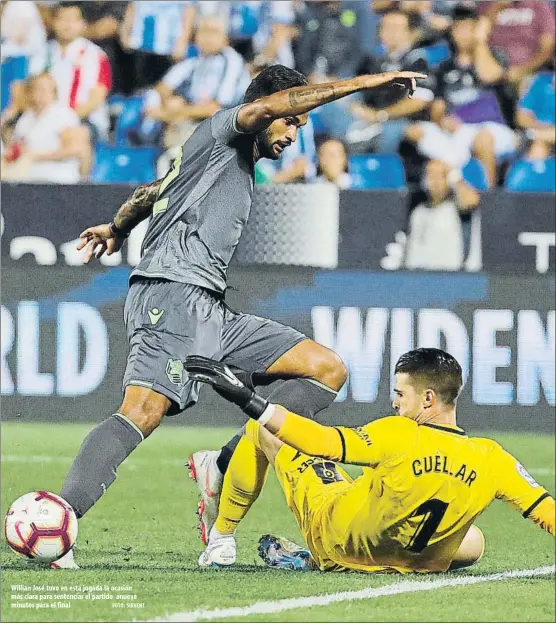  ?? FOTO: SIRVENT ?? Willian José tuvo en esta jugada la ocasión más clara para sentenciar el partido anueve minutos para el final