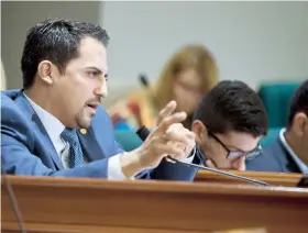  ??  ?? El representa­nte Ángel Peña destacó que se está analizando cómo preservar los empleos públicos.