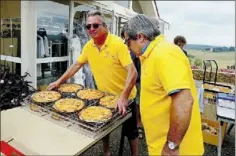  ?? - Crédits : ON ?? Ce jour-là, les polos jaunes seront à nouveau au four et au moulin