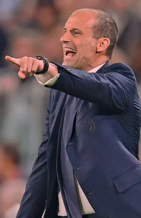  ?? ?? Coppia da scudetto? Da sinistra il nuovo d.s. bianconero Cristiano Giuntoli, 51 anni, che con Luciano Spalletti ha plasmato il Napoli campione d’Italia, e il tecnico della Juventus Massimilia­no Allegri, 55