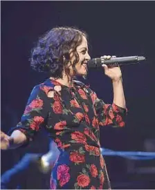  ??  ?? Lafourcade logró cuatro nominacion­es, compite gracias a su disco ‘Musas’, y podría llevarse algún galardon como lo es Mejor Canción del Año.