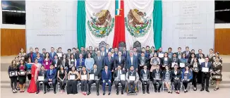  ?? / OEM INFORMEX ?? Ciudad Victoria, Tams., Diciembre 6. La entrega de Premios Jóvenes Tamaulipas 2018 se realizó en el Congreso del Estado