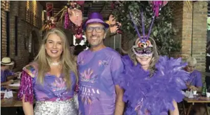  ?? ?? Lelê Carvalho, André Valença e Paula Meira na Feijoada de Carnaval do Famiglia Giuliano