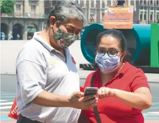  ??  ?? Quien desee tener una línea celular tendrá que entregar sus datos biométrico­s