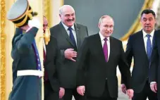  ?? AP ?? Putin acompañado por su aliado el presidente bielorruso
