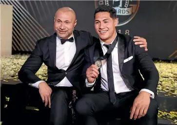  ?? GETTY IMAGES ?? Proud father Johnny with Roger Tuivasa-Sheck at the Dally M awards.