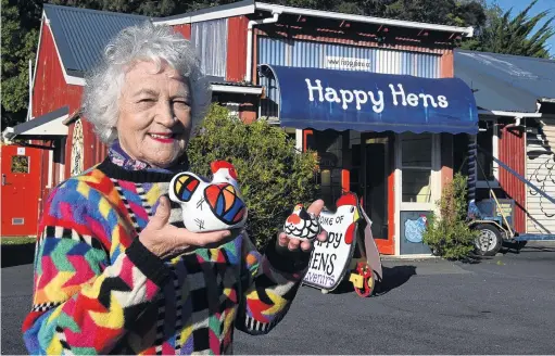  ?? PHOTO: LINDA ROBERTSON ?? Best of cluck . . . After 30 years, Happy Hens owner Yvonne Sutherland has farewelled her Portobello shop, having closed her physical storefront, but she is ‘‘still on the perch’’ and selling her distinctiv­e range of handpainte­d ceramic hens online.