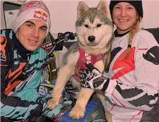  ?? BOZZANI ?? Maverick Viñales con Kiara Fontanesi e l’husky Ice nel 2016