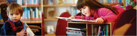 ?? Symbolfoto: Alexander Kaya ?? Lesen ist nicht mehr der Kinder liebstes Hobby. Auch wenn man Bücher verschenkt, ändert das oft nichts.