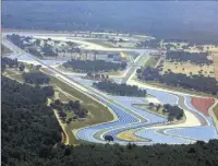  ?? (Photo doc Franz Chavaroche) ?? La saison touristiqu­e varoise va bénéficier du retour du Grand Prix de Formule , sur le circuit du Castellet, le  juin.