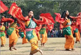  ?? ?? Members of the Bodo community perform a traditiona­l dance during the 74th Republic Day celebratio­ns, in Tezpur, Assam on 26 January 2023. ANI