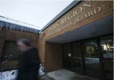  ?? COLE BURSTON FOR THE TORONTO STAR ?? Ministry of Education investigat­ors probing the scandal-plagued York Region District School Board are set to report their findings by April 7.